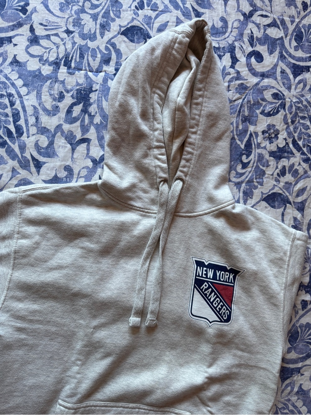 Mitchell & Ness Beige New York Rangers Logo Hoodie